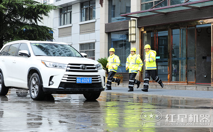 无惧风雨，红星售后人员随叫随到